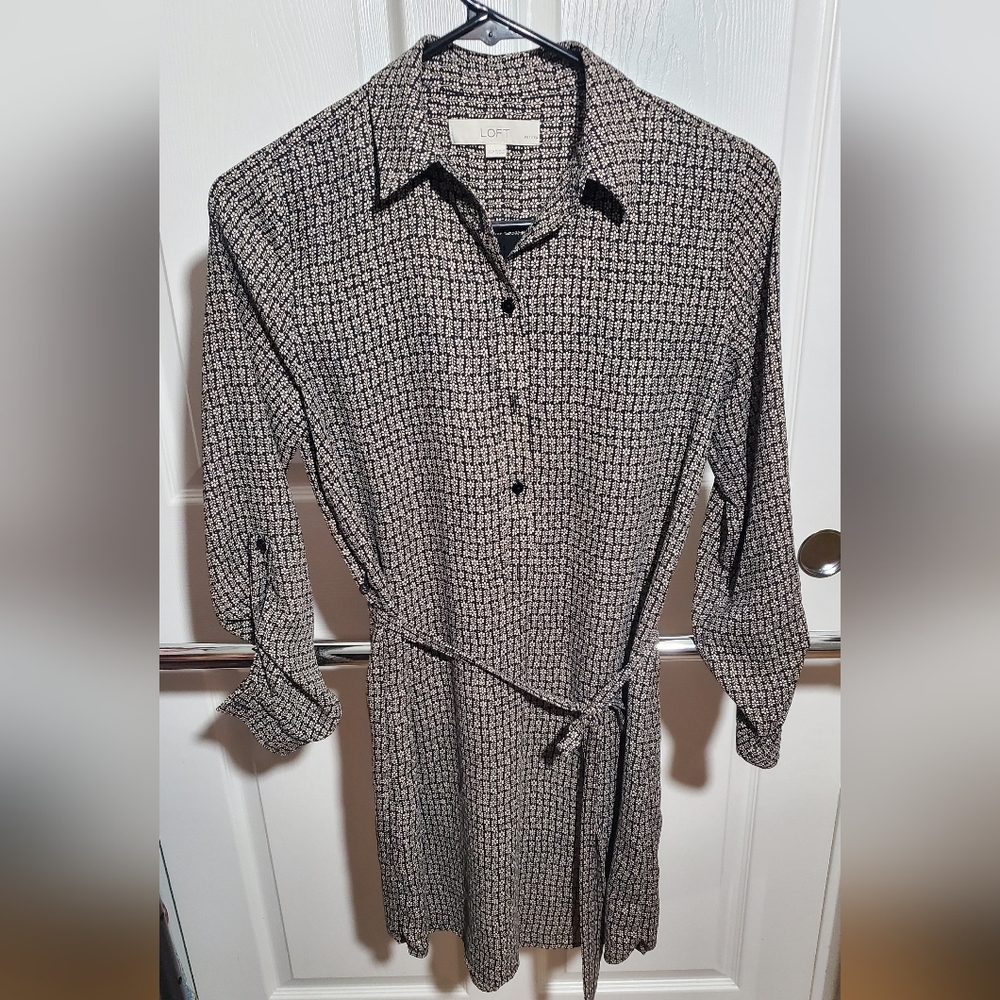 Ann Taylor loft long sleeves mini dress